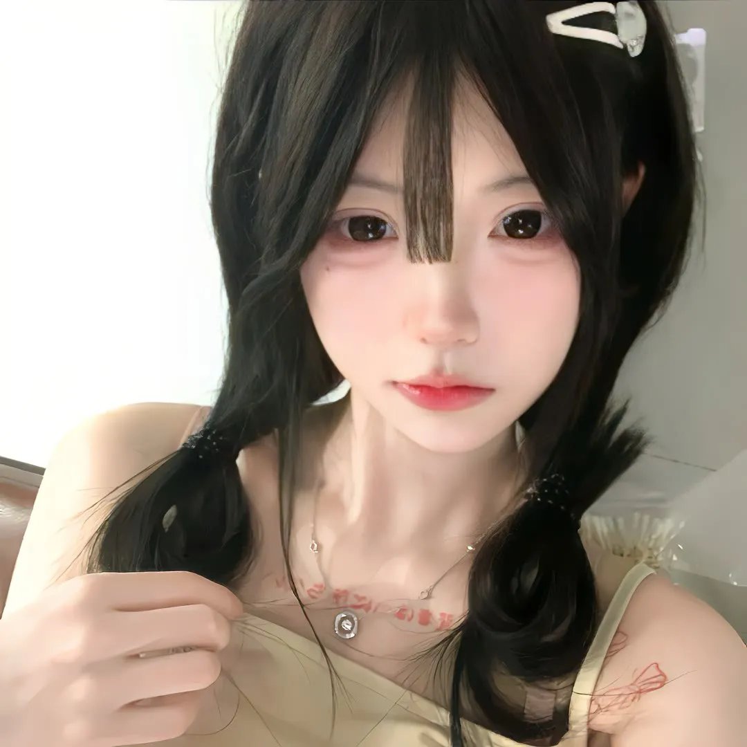 蓝色长袍